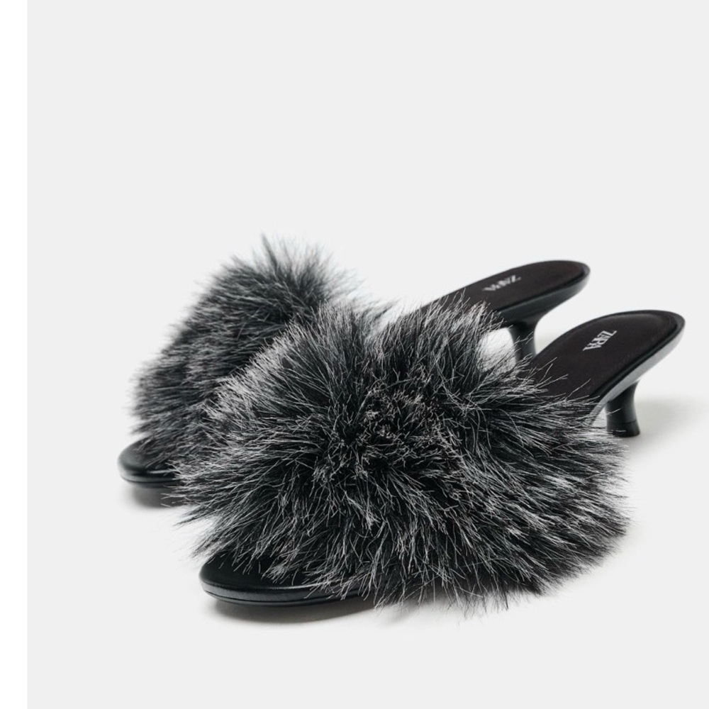 FAUX FUR SANDALS